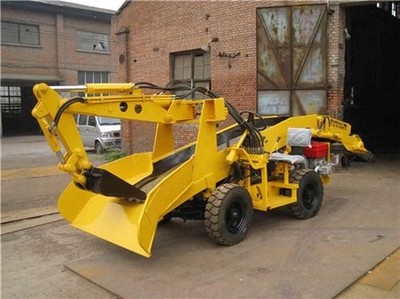 鑫華機(jī)械老品牌|宜昌新型履帶扒渣機(jī)|新型履帶扒渣機(jī)生產(chǎn)線